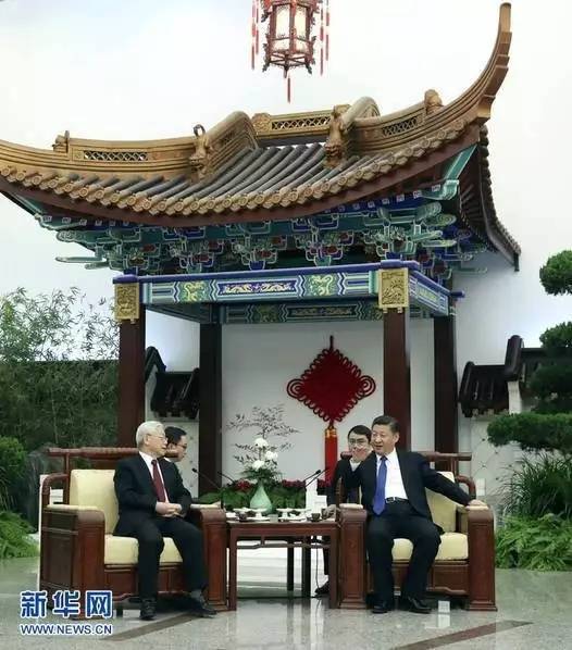 2017年1月,习近平与阮富仲茶叙
